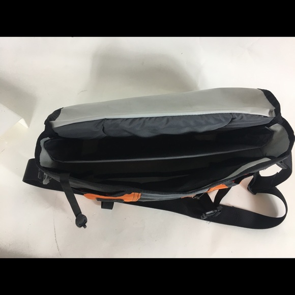 Timbuk2 Messenger Laptop Bag - Picture 7 of 8